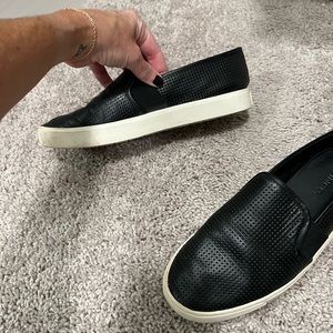 Vince Blair Slip On Sneaker SZ 8